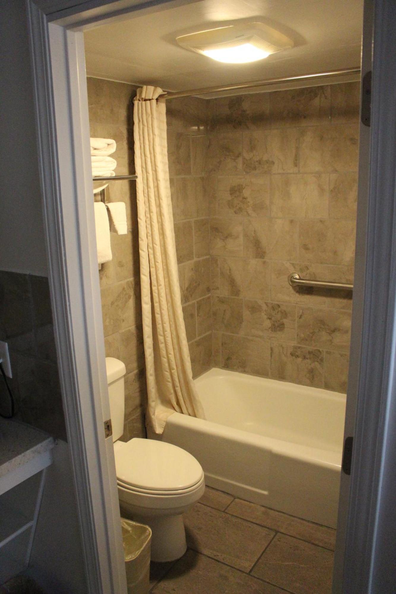 Americas Best Value Inn & Suites Williamstown Luaran gambar
